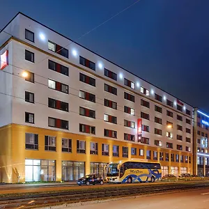 Ibis Arnulfpark Otel